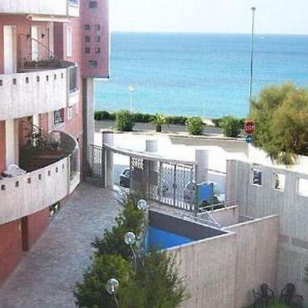 Appartamento Residence Baia Blu Gallipoli Bagian luar foto